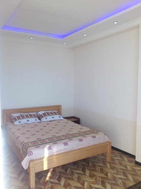 Apartment Miracle Batumi Exterior photo
