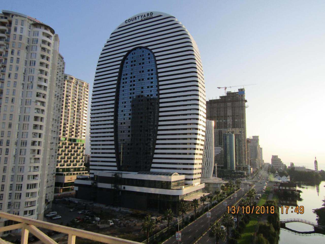 Apartment Miracle Batumi Exterior photo